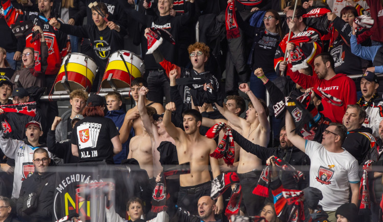 Hradecký hokej slaví sto let plných legend a nezapomenutelných okamžiků