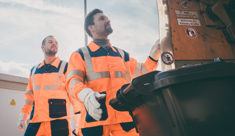 Lidé v Jičíně si připlatí za odpad. Nově budou platit přes 700 korun