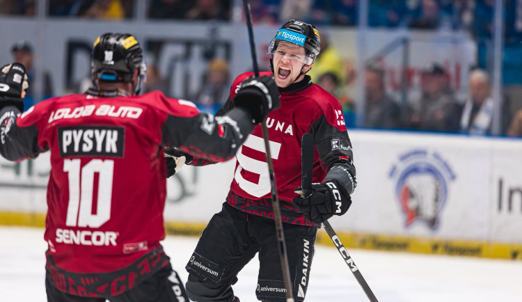 Hattrick Pavla Kousala nastartoval Spartu k výhře 6:5 nad Plzní