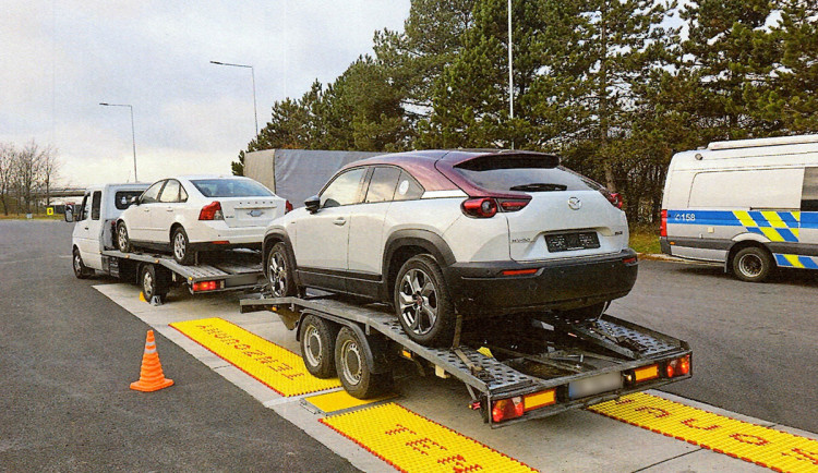 Cizinec se nepoučil. Na dálnici u Olomouce dostal maximální pokutu