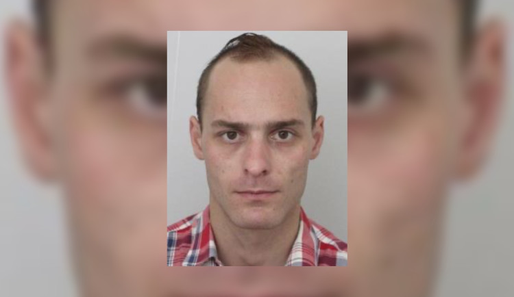 Z pracoviště v Praze utekl vězeň, pátrá po něm policie