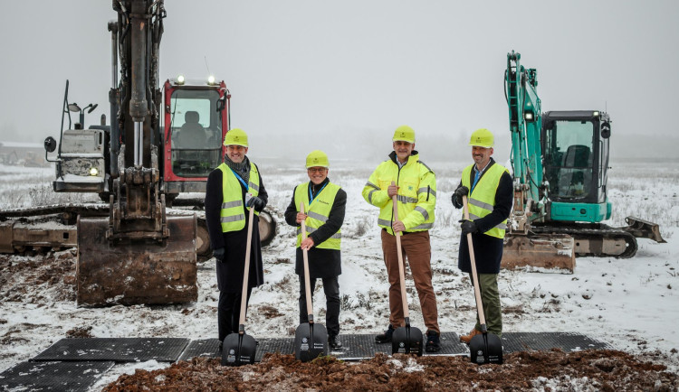 V Ostrově začala stavba poslední haly v parku Ostrov North pro ZF Aftermarket