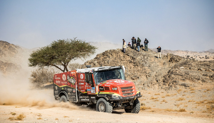 Dakar: Lopraise naviguje David Křípal z Kamenice, Prokop jede s továrním fordem