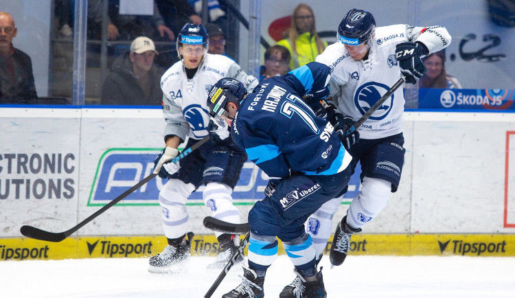 Tygři v Plzni přišli o vedení, nakonec mají bod po prohře v prodloužení