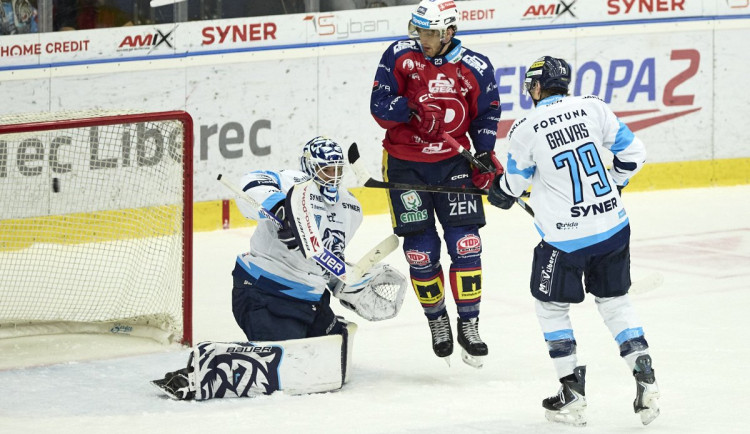 Tygři srazili Pardubice i potřetí v sezoně, tentokrát 4:2