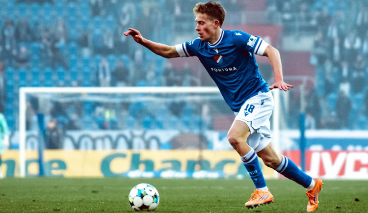 Derby fotbalistů Karviné s Ostravou skončilo bez branek, Baník už není poslední