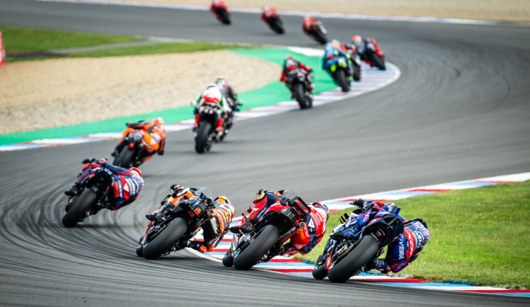 Kdo letos zaplnil tribuny MotoGP? Třetina diváků přijela ze zahraničí, ukázal průzkum