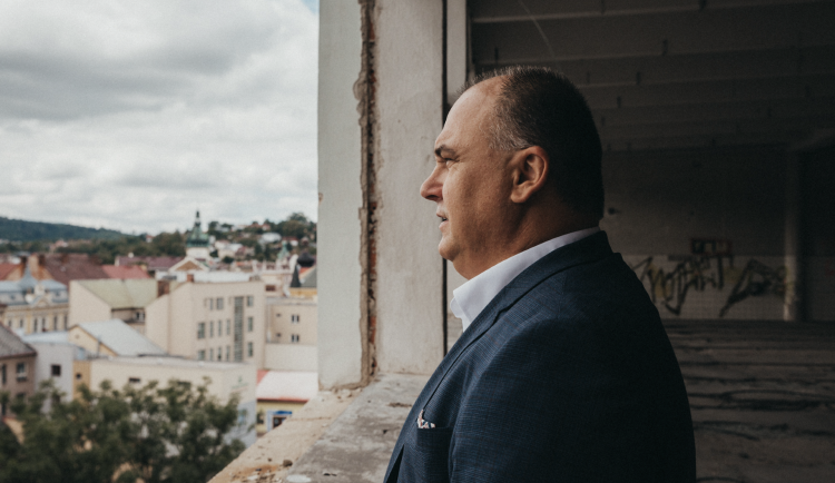 Birke po 27 letech končí. S novými lidmi v SOCDEM už nechce mít nic společného