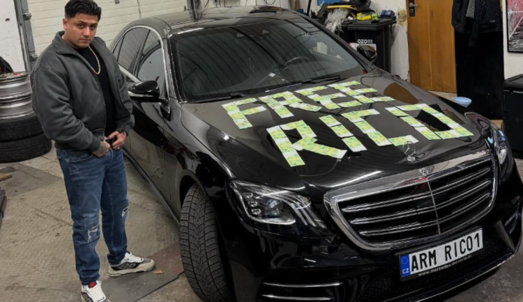 Rapper Hard Rico zamíří před soud zkraje roku. Podle policie zločiny organizoval