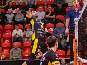 FOTO: Karlovarští volejbalisté mají nabitý program, přesto postoupili do finále