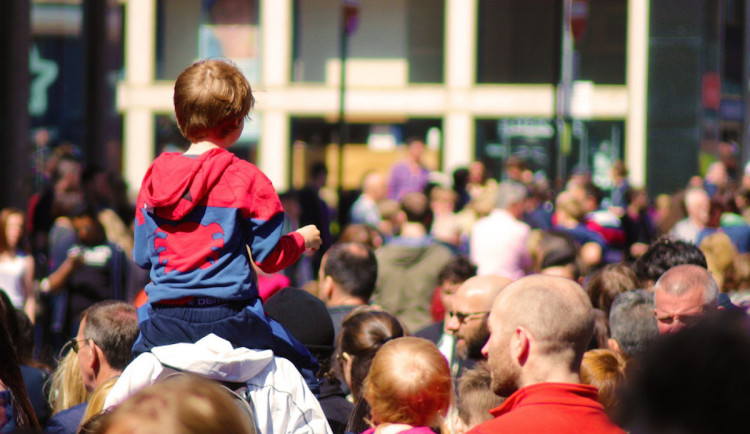 Každý desátý obyvatel Česka je cizinec, ukazují data ČSÚ