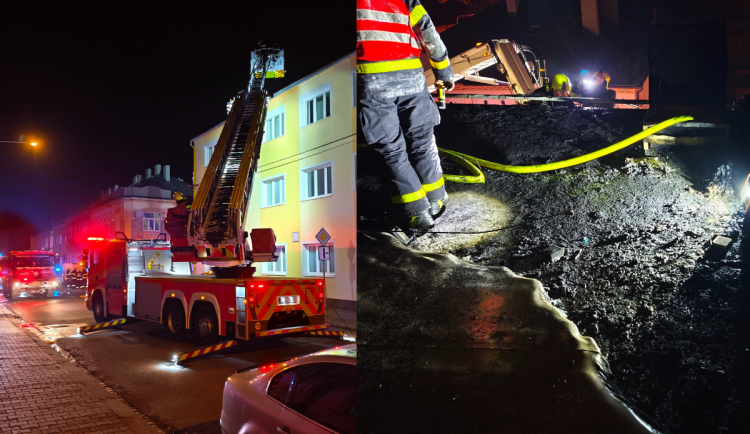 Kvůli ohňostroji začala hořet střecha domu, hasiči uchránili majetek za miliony