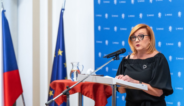 Státní rozpočet 2025 skončil schodkem přes 290 miliard, o 50 miliard nad plán