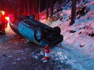 Tři dopravní nehody zaměstnaly záchranáře a hasiče v kraji