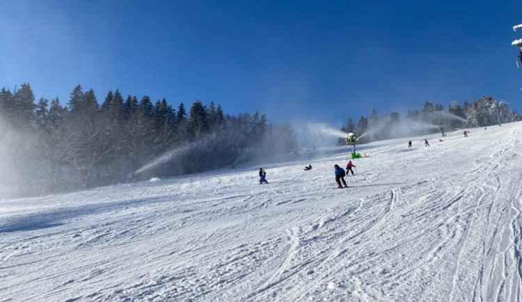 Všechny skiareály v Krušných horách jsou otevřené.