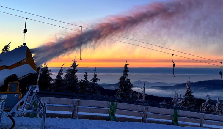 O víkendu bude v celém Olomouckém kraji mrznout a sněžit. Teploty padnou až k 15 pod nulou