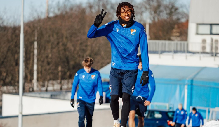 Fotbalisté Ostravy odletěli na soustředění do Turecka bez brankáře Holce