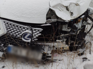 Hasiči řešili během pondělí a noci na úterý devět dopravních nehod