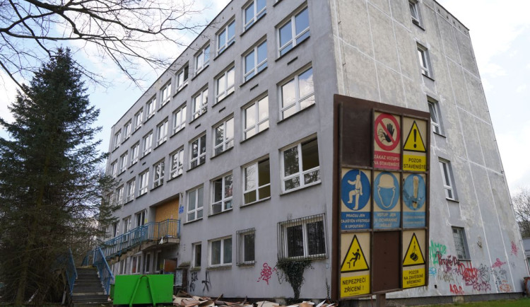 Budova bývalé hygieny v Sokolově. Foto: Se svolením SUAS Group