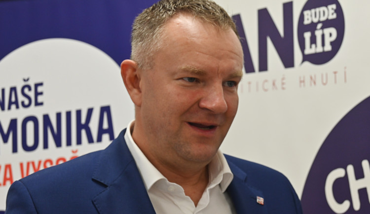 Hejtman Kukla je naštvaný, podvodníci jeho jménem zklamali stovky fanoušků biatlonu