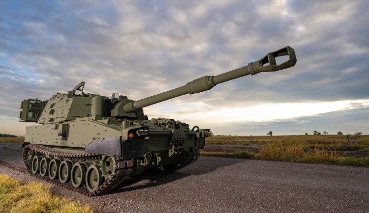 Paladin znovu do palby: americká armáda rozšiřuje dělostřelecký park