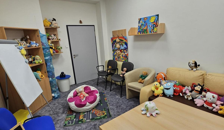 Policisté v Libereckém kraji mají novou výslechovou místnost pro zvlášť zranitelné oběti