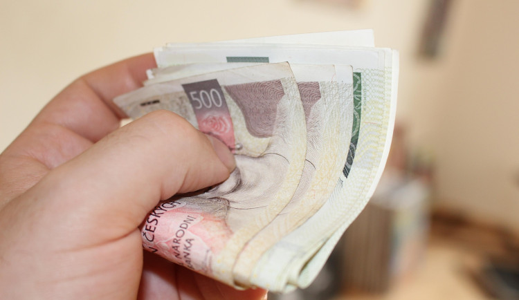 Investice na sociální síti skončily krachem, žena z Jihlavska přišla o víc než milion