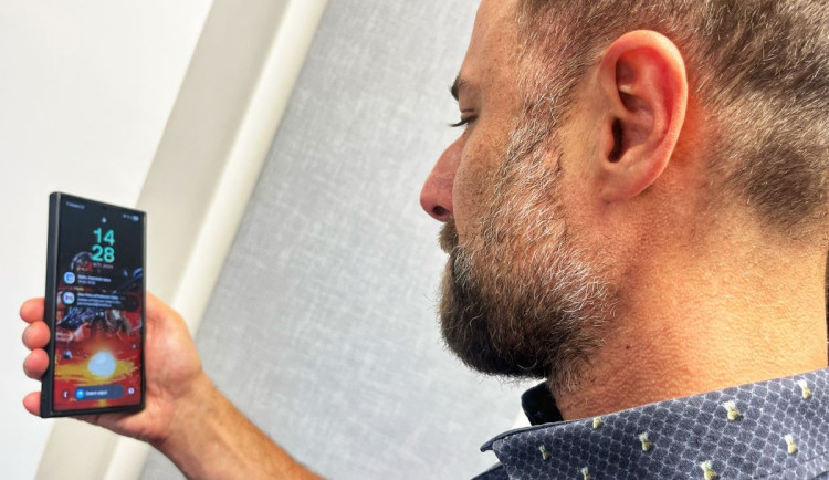 Hlasuj v anketě, prosí váš známý přes WhatsApp. Jde o další vlnu podvodů