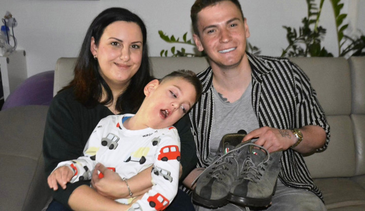 Ušel cestu Z Třebíče do Milána. Teď Nico Moro pomůže čtyřletému Damiánkovi