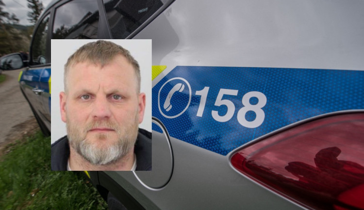 Chebští kriminalisté pátrají po muži z Aše. Má nastoupit do vězení.