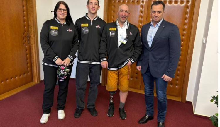 Den s hejtmanem přinesl podněty k bydlení, sportu i přeshraniční spolupráci