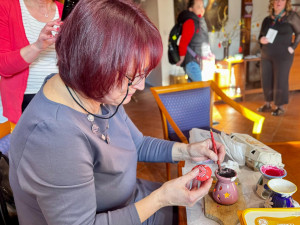 Malované kraslice, hra pro děti i velikonoční jarmark. Ostrov zve na pestrý velikonoční program