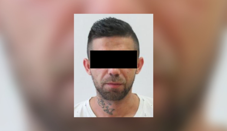 Uprchlého trestance našli u pražského nádraží. Útěkem si jen prodloužil trest