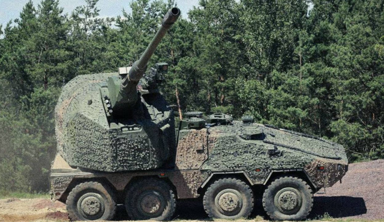 Neviditelné houfnice? Na RCH 155 už v Německu cvičí stovky Ukrajinců