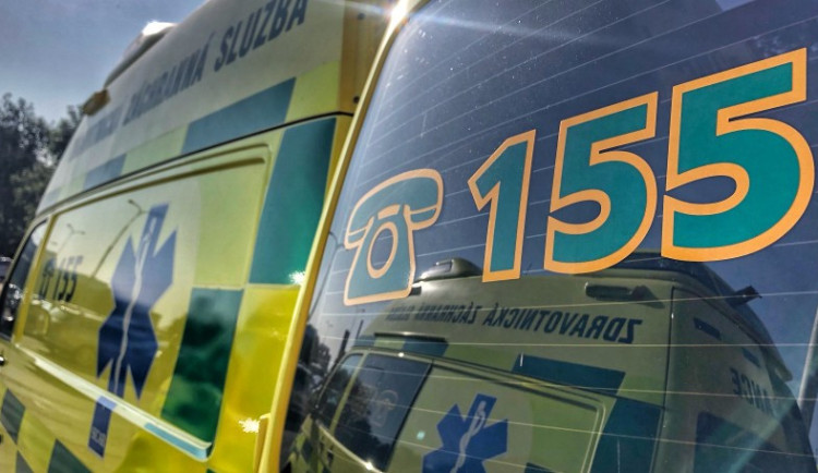 Smrt na kolejích. Na železničním koridoru u Grygova srážka vlaku s člověkem zastavila provoz