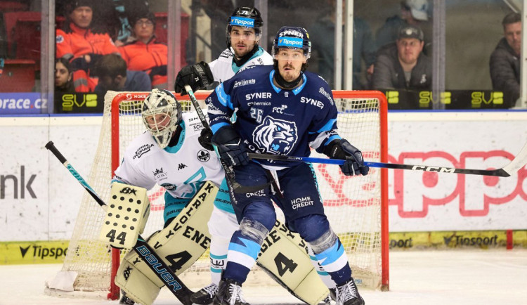 Liberec i podruhé vyhrál v Karlových Varech a vyrovnal čtvrtfinále na 2:2. Foto: Bílí Tygři Liberec