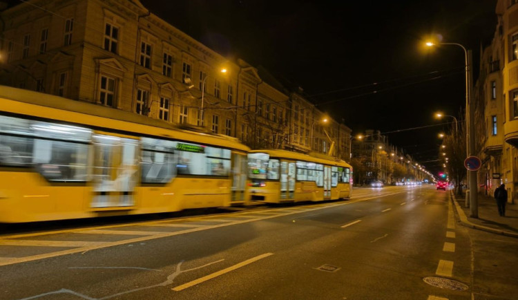 Kompletní výměnu veřejného osvětlení za 2,6 miliardy chystá město Plzeň