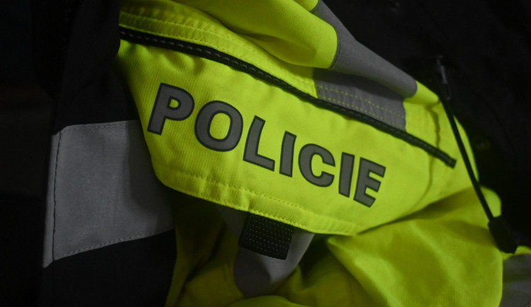 Nenapravitelný zloděj vzal útokem prodejnu v Jihlavě. Ukradl tvarůžky za tisíce