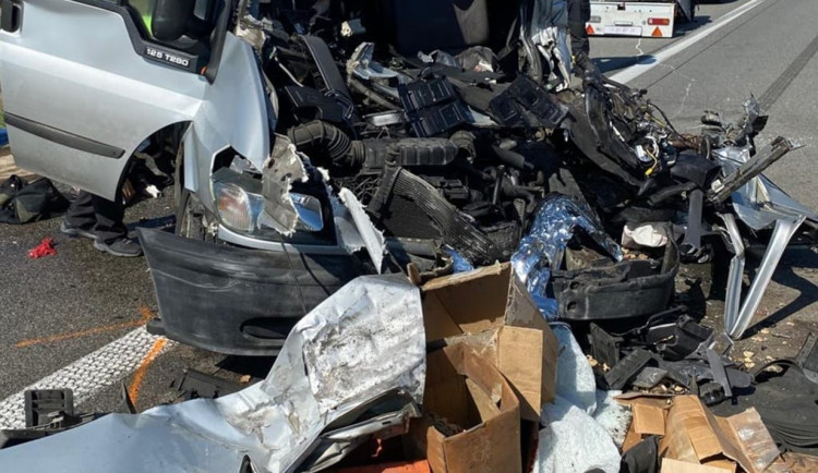 Tragická nehoda omezila v sobotu dopoledne provoz na dálnici D1 ve směru na Brno