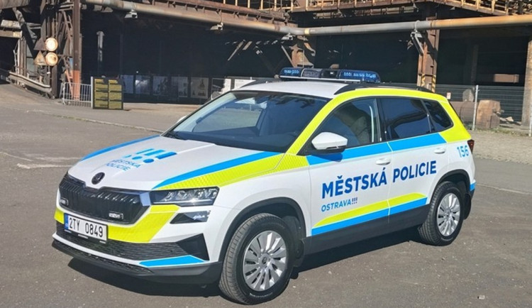 Ostravští strážníci mají nová vozidla, jejich design pomůže zvyšovat bezpečnost