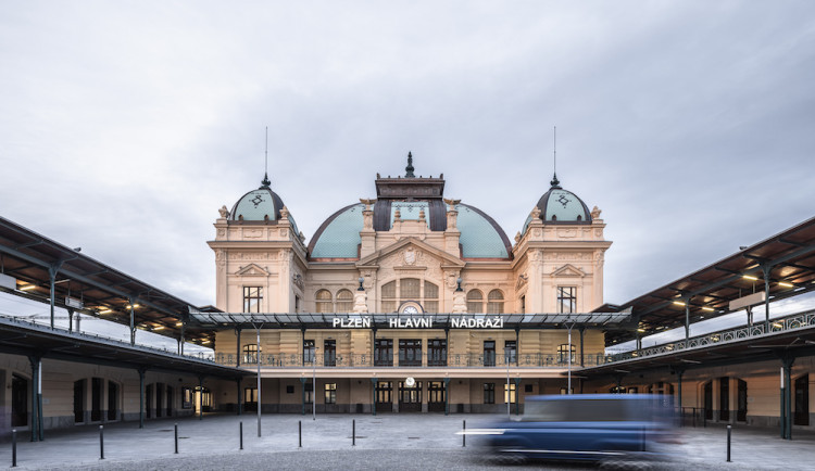 Prestižní ocenění rekonstrukce plzeňského nádraží. Uspěla v soutěži dopravních staveb