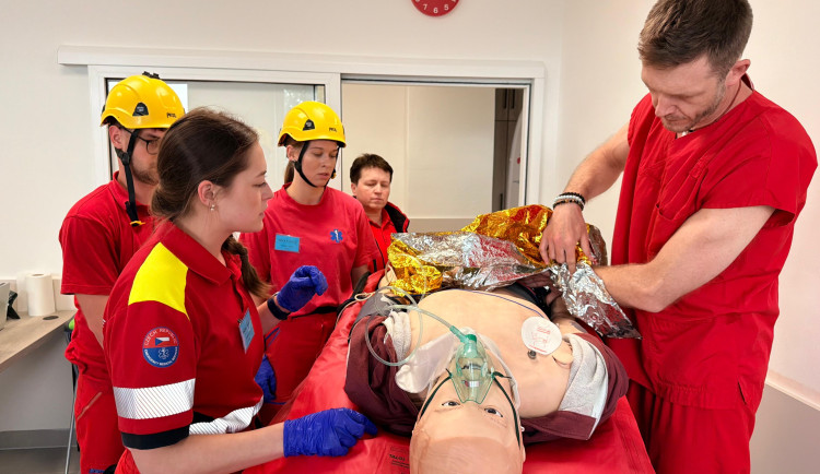 Resuscitace i popáleniny. Moravskoslezští záchranáři získali výcvikové středisko