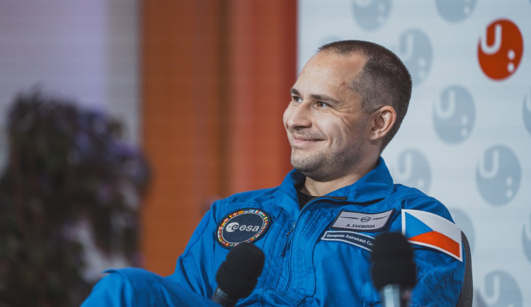 Je brněnský rodák a porazil 22 tisíc uchazečů. 7 zajímavostí o astronautovi Svobodovi
