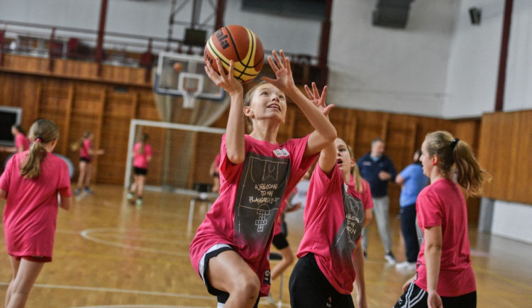 Krajští sportovci vyráží na dětskou olympiádu v čele s Jakubem Hronešem