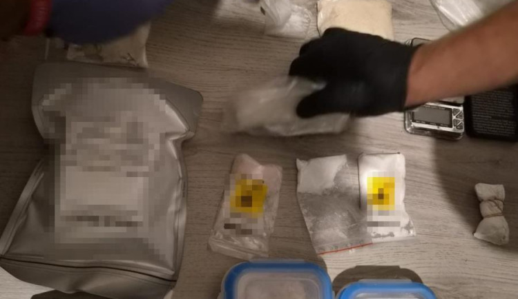 Kriminalisté rozbili obchod s pervitinem na Chebsku