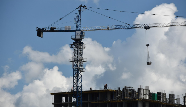 Pozemní stavby podpořily červnový růst stavebnictví