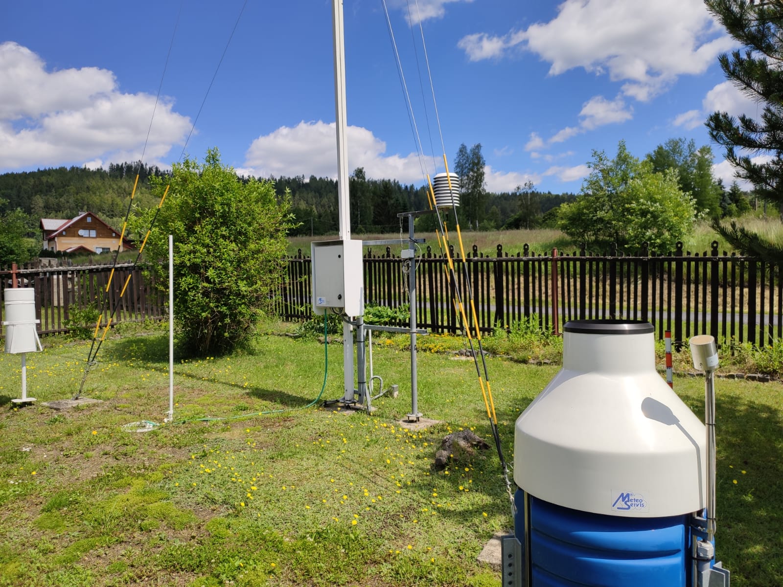 Meteorologická stanice