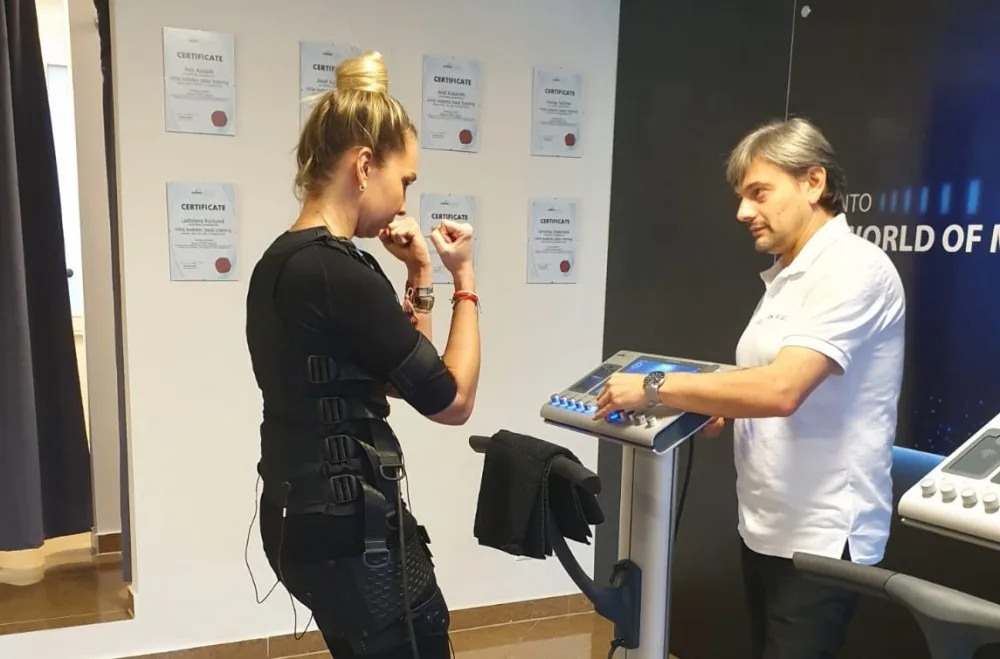 Lidé si konečně mohou zacvičit a to jak v klasických tak i moderních fitcentrech