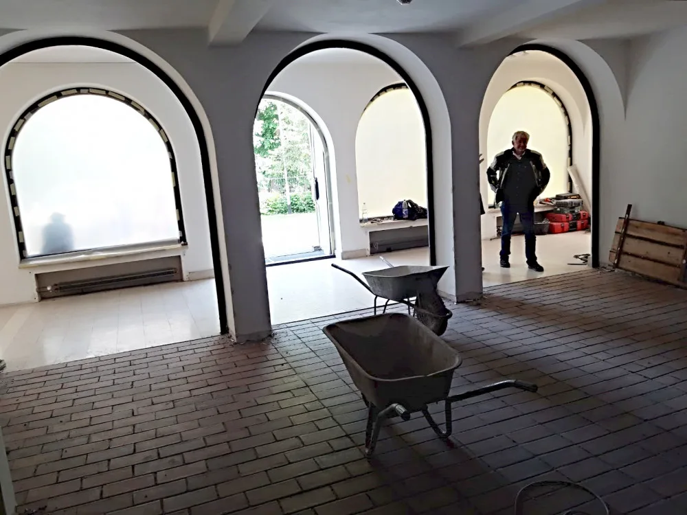 Začala rekonstrukce smuteční síně v Sokolově