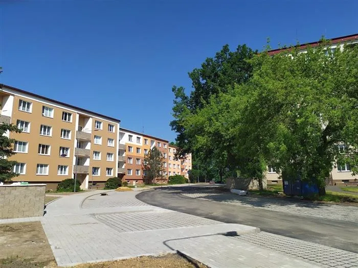 Družstevní ulice v Chebu prošla rekonstrukcí, práce byly hotovy za čtyři měsíce